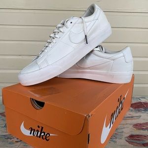 Men’s size 11.5 Nike lab blazer studio lows